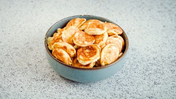 10 gab. šķiņķa-siera mini pankūkas